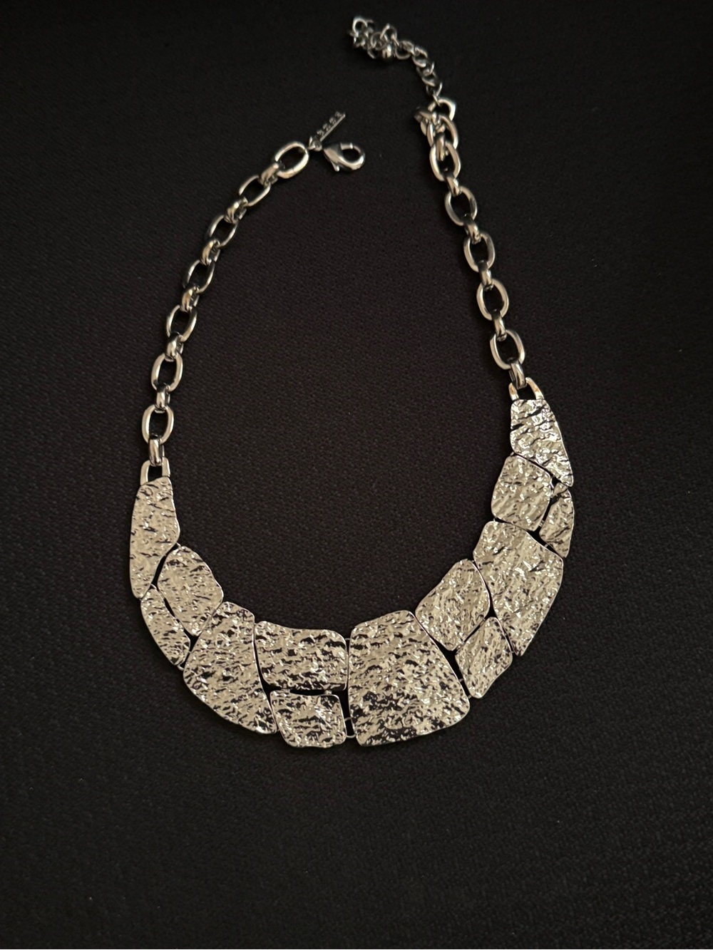 WHBM White House Black Market Silver Textured Statement Necklace,LN